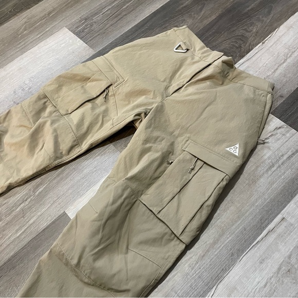 Nike ACG tan smith summit pants - Picture 2 of 10